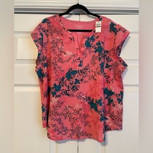 NWT Van Heusen printed blouse